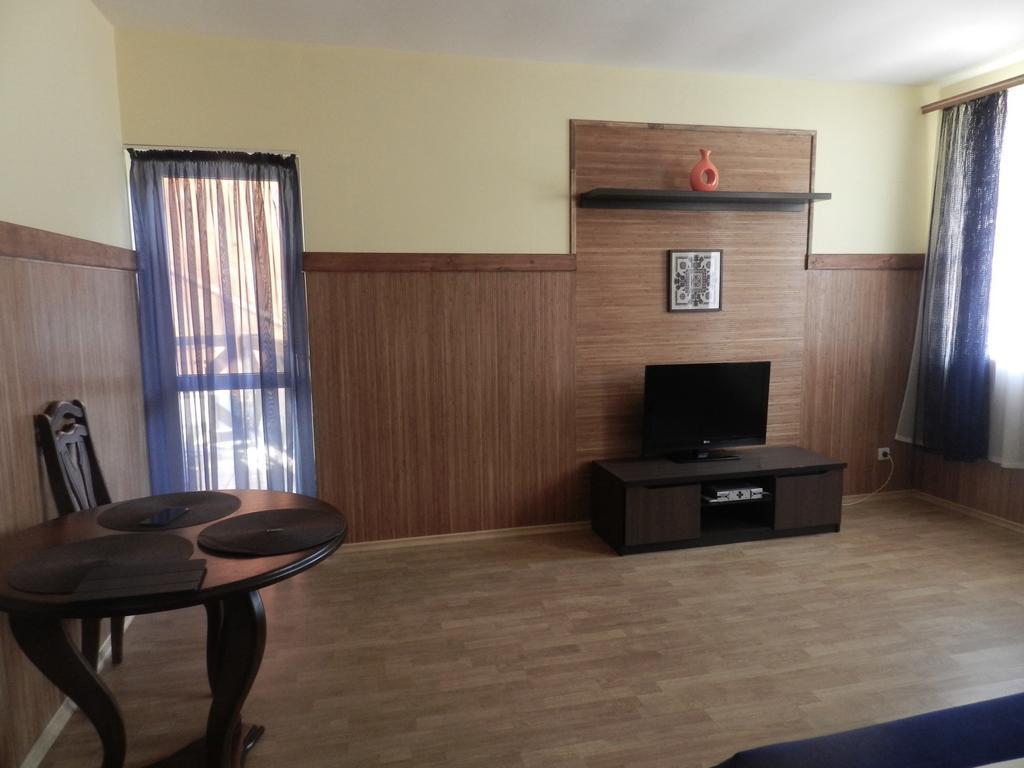Hotel Fortetsya Slavske Room photo